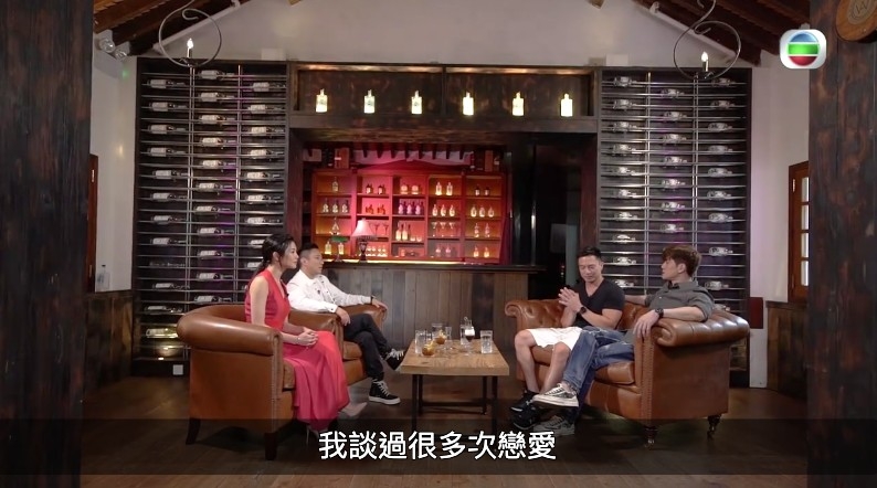 近日伍允龍與好友安志杰出演TVB節目《諸朋好友》做嘉賓,首次談及當年嘅感情史