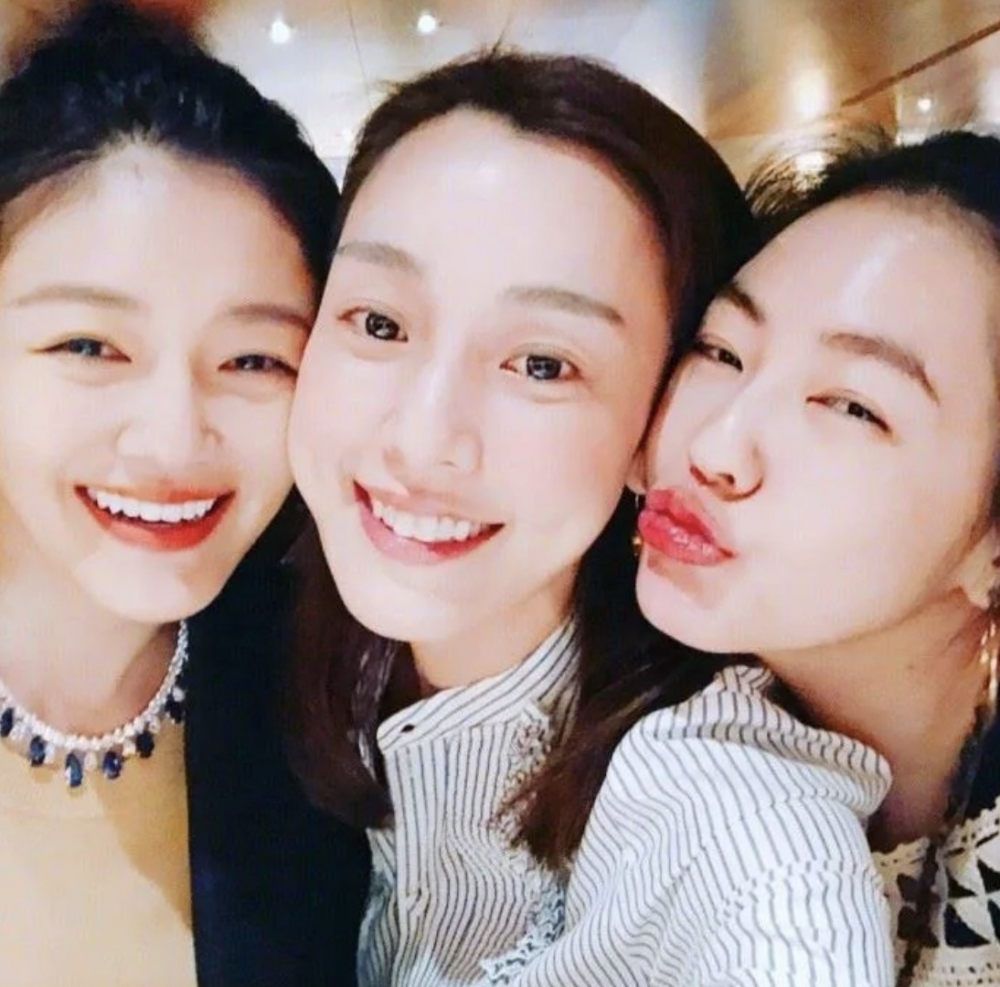 分手後，大S同黑人依然係朋友，仲同范瑋琪變成好姐妹～