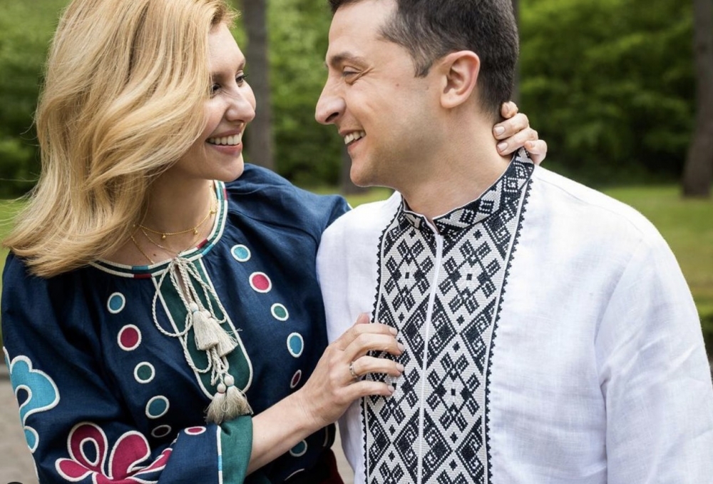 二人係大學同學，相戀長達20幾年，但都依然非常恩愛！