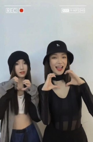 有網民發現佢同內地女團成員跳舞嘅影片!