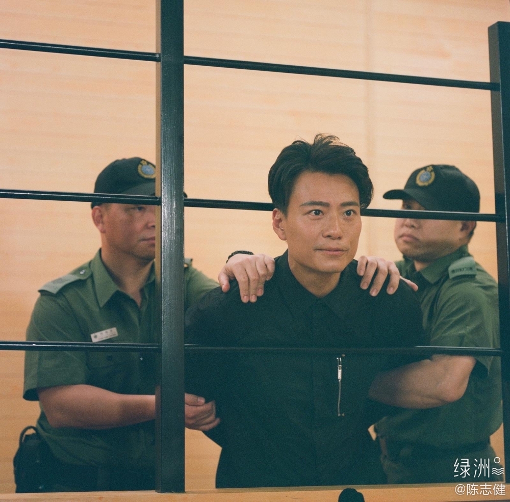 現年40歲嘅陳志健參選《2006年香港先生》奪得「健力組」冠軍入行,初期主要擔任跑龍套角色,之後係唔少劇集都有所發揮