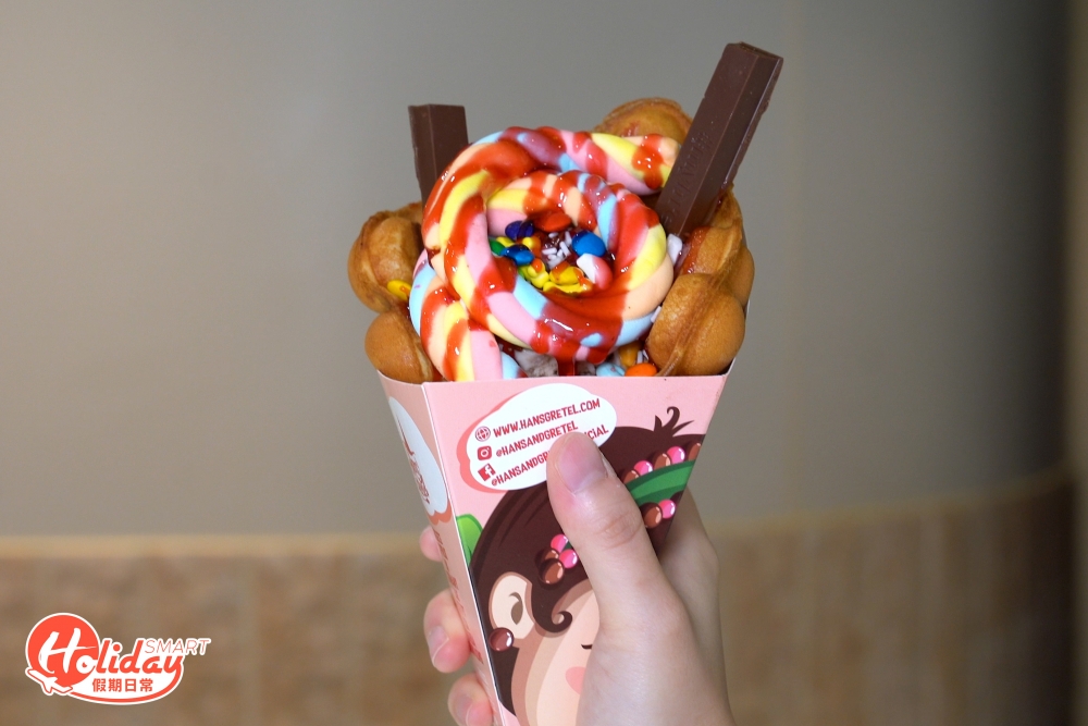 外表與香港地道美食雞蛋仔相似。