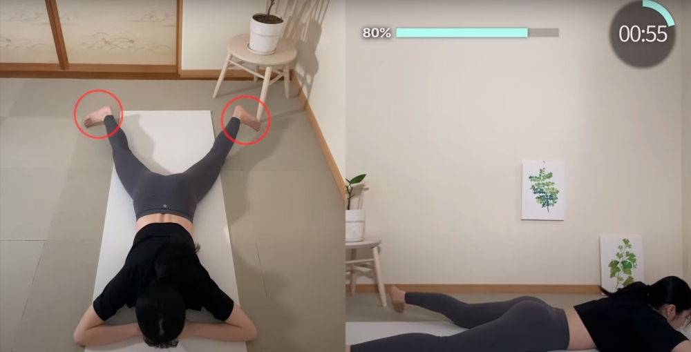 先張開雙腿平躺。 