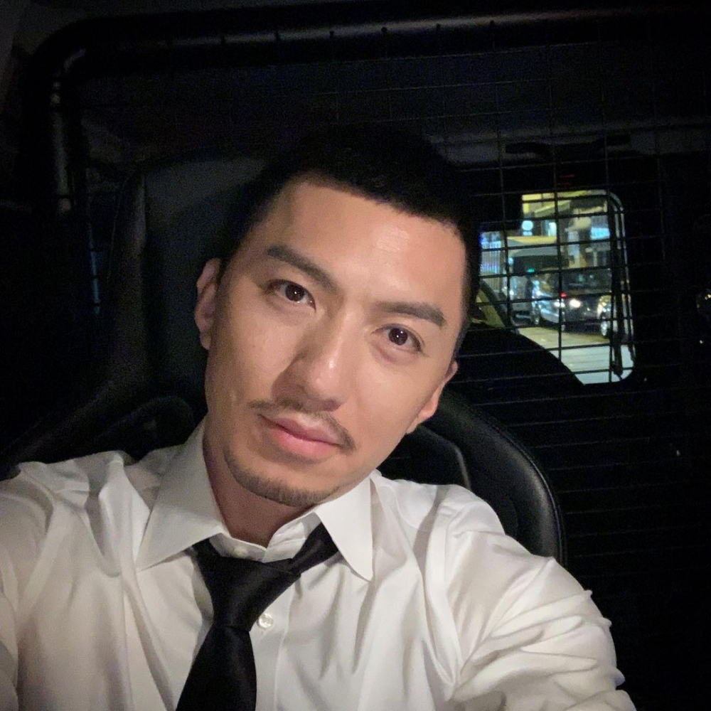 袁偉豪性格安靜不愛social，要頻繁出席飯局嘅話倒不如返家睡覺。