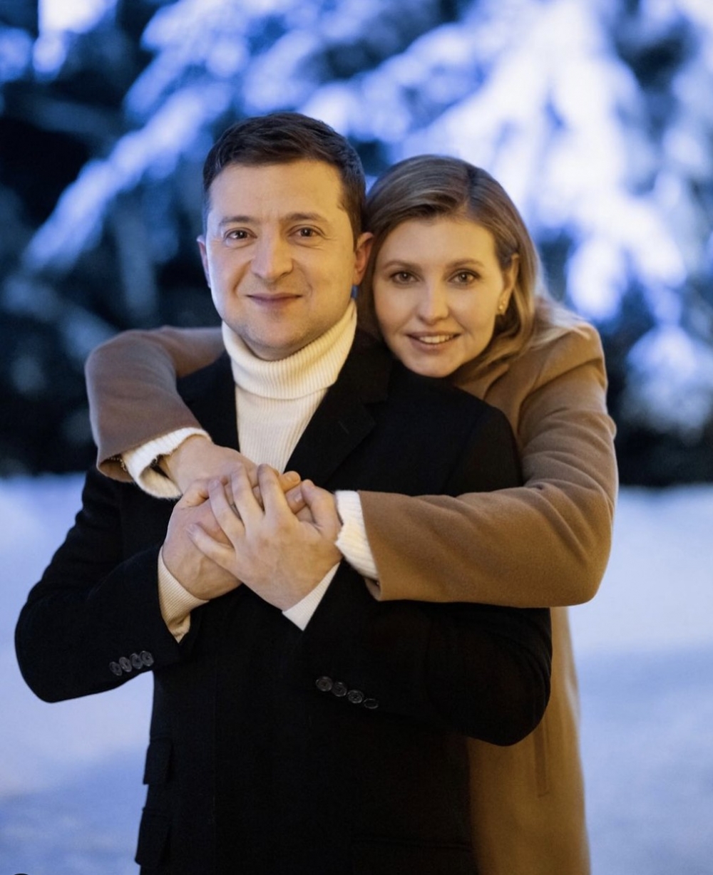 烏克蘭總統與妻子都留守烏克蘭，向市民提供協助！