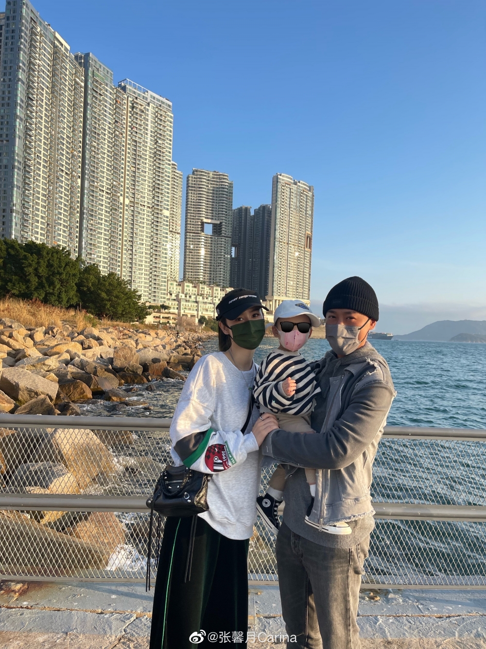 二人婚後育有一名女兒，非常溫馨！