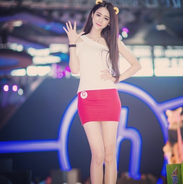 張馨月曾參加多個模特兒比賽～