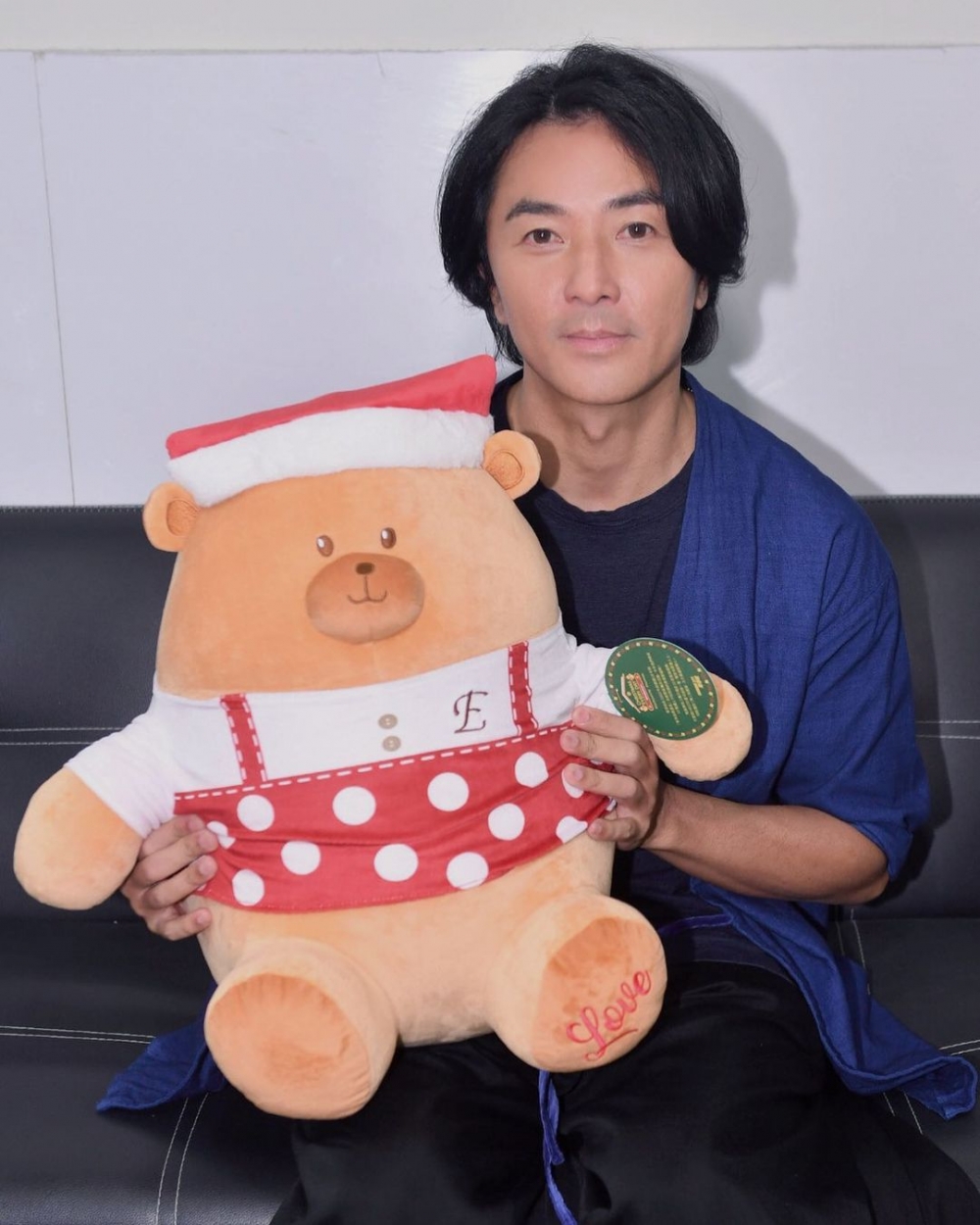 鄭伊健近日在台灣被拍到在一間超市購物，消息指佢到當地參演新劇。