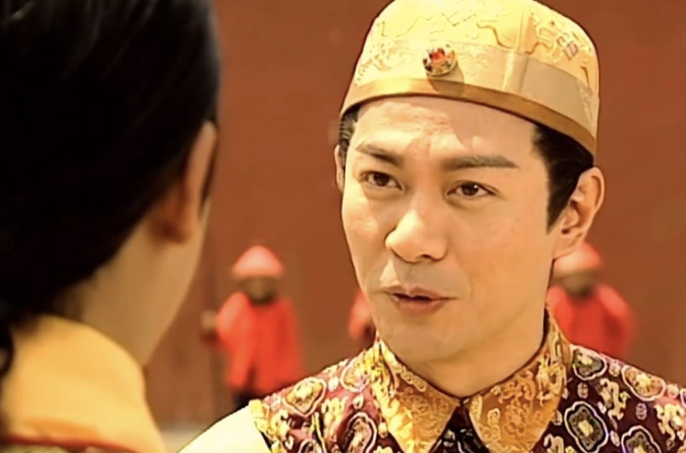 江華2005年離開TVB後淡出幕前。