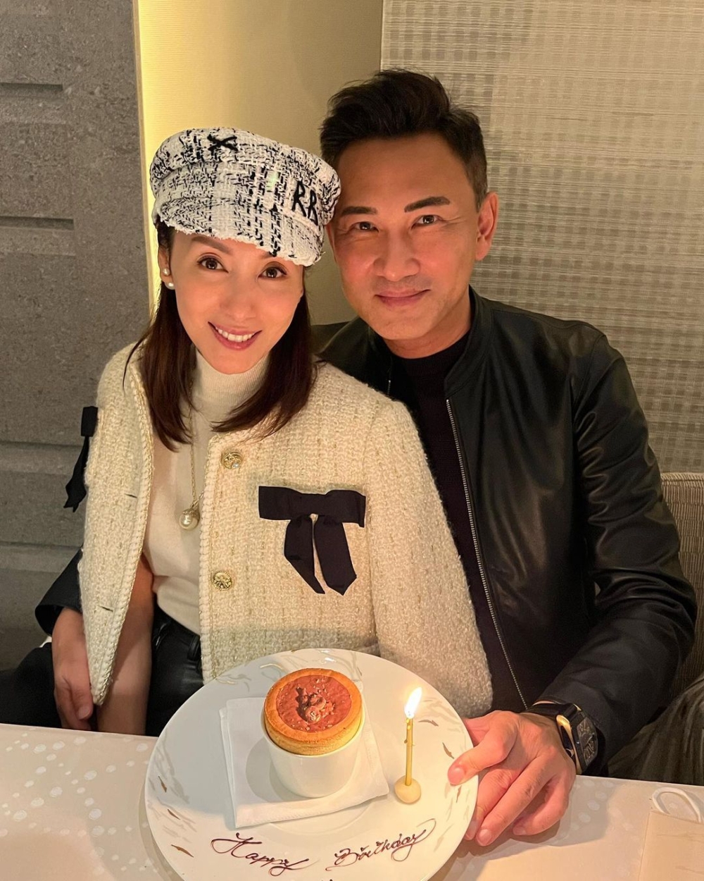 除咗家庭背景有差距外，事業發展方面郭可盈都比林文龍更好，因此外界一直唔睇好佢哋嘅戀情