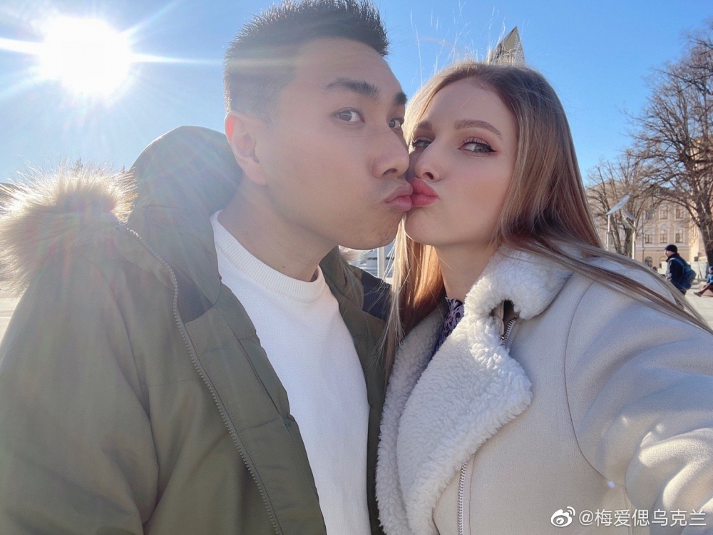 梅愛偲老婆嘅超高顏值曾掀起熱議