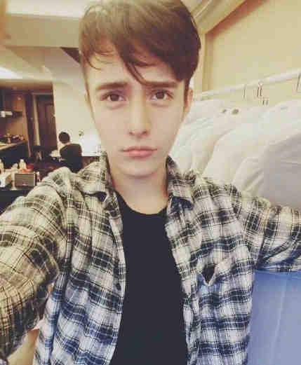 內地男藝人林皓洋被網民發現再次「換面」，但今次卻獲得網民盛讚？！