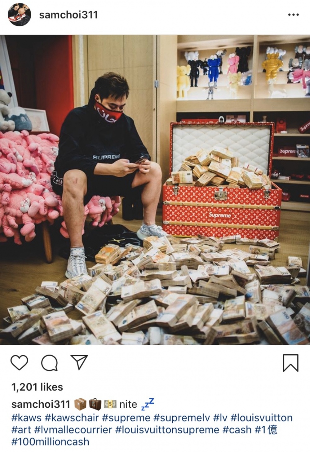 曾傳與愛炫富嘅才俊Sam交往。