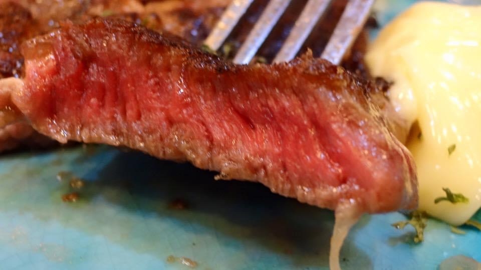 亦有餐廳推介的美國荷斯登橫腹椎牛柳，腹椎牛柳是牛腰椎和橫膈膜中間的部位，每頭牛只有一條，肉質非常柔嫩而且牛肉味濃郁！