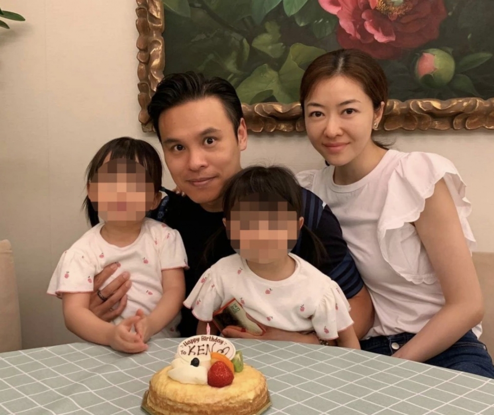 婚後誕下一對可愛孖女～