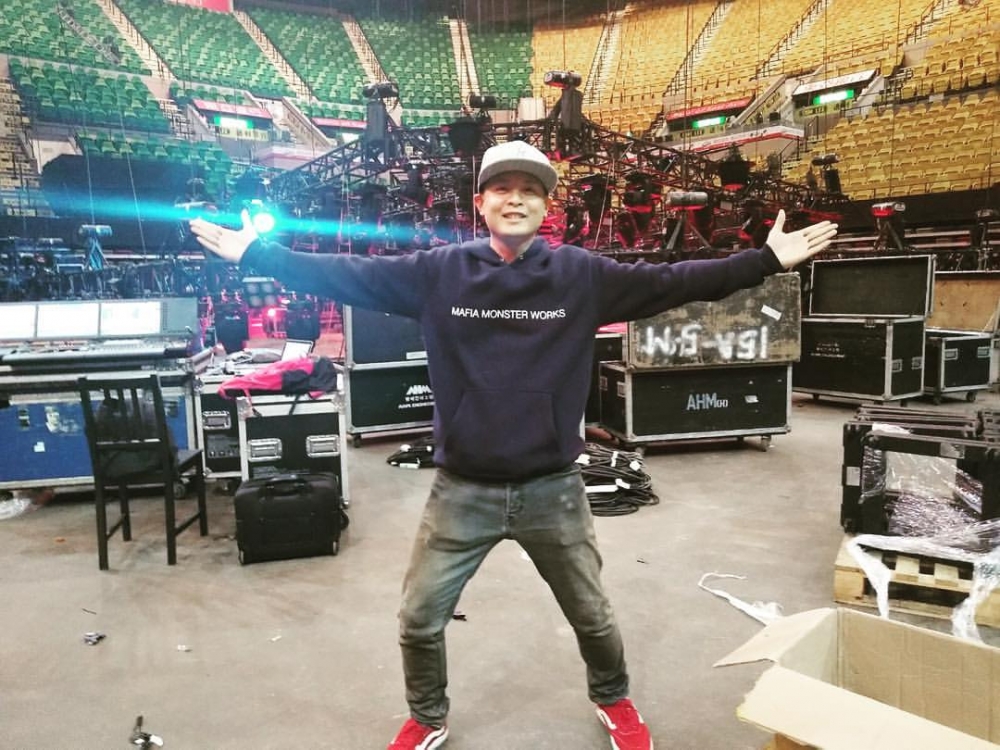 早於2009年曹格被影到喺中環街頭同好友側田起衝突