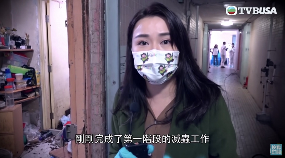 《東張西望》外景主持黃穎君不懼衛生環境嚴峻,仍淡定採訪居民獲網友讚賞。