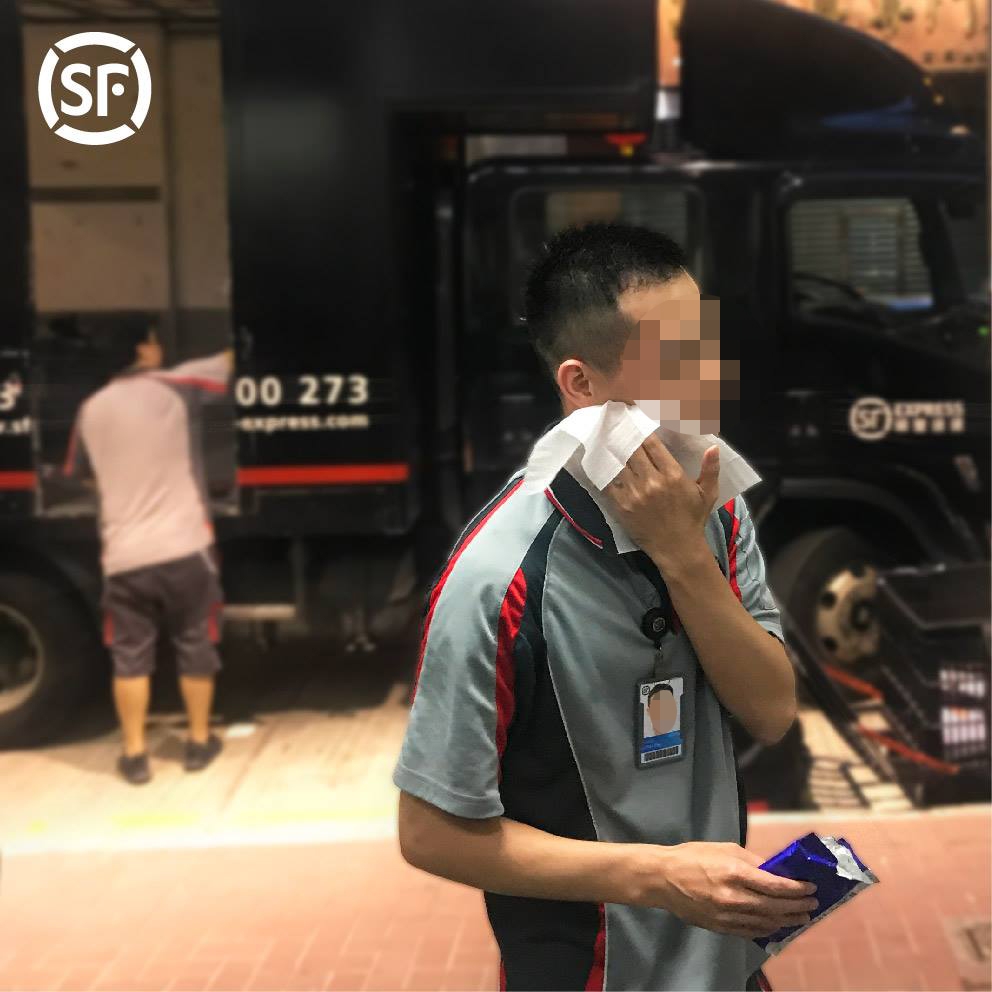 唔少網民都好認同Bob嘅睇法，力撐相中速遞員。順豐亦回應事件，發言人稱公司已慰問當事員工，又指唔會有任何處分（非當事人））