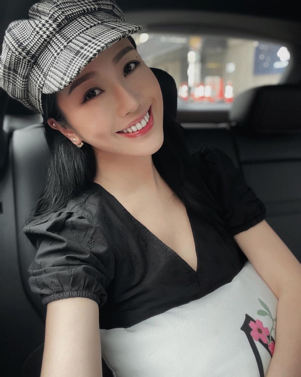 2019年吳浩康同崔碧珈拍拖,但戀情只維繫約9個月就結束,吳浩康更喺IG出post指:「自知有不足,而不配為你的男朋友」