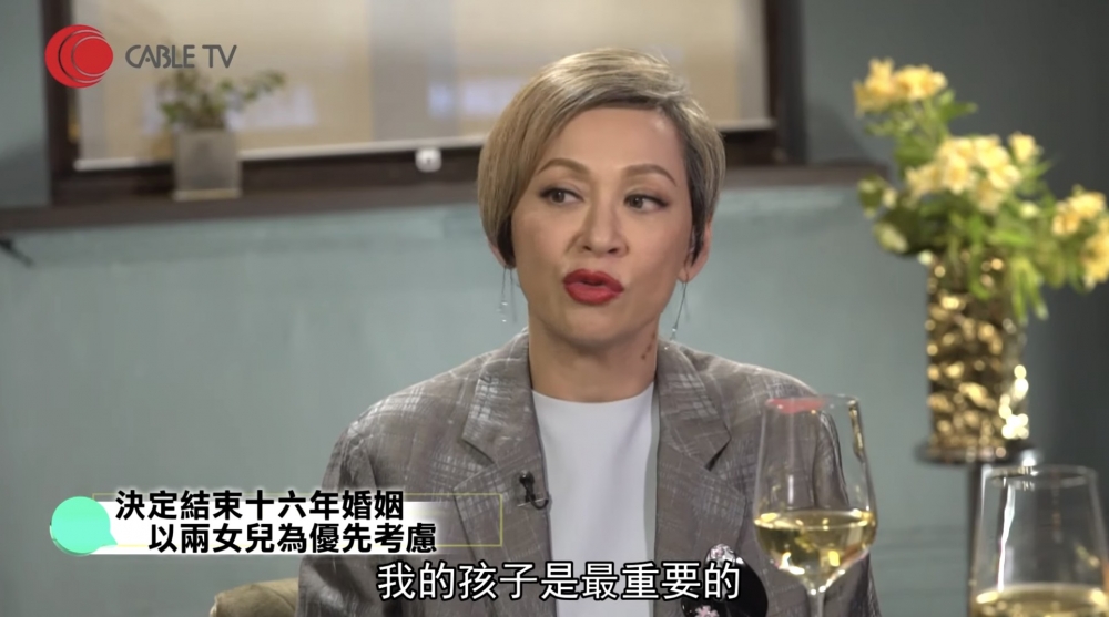 當時為咗囡囡們而考慮咗離婚2年