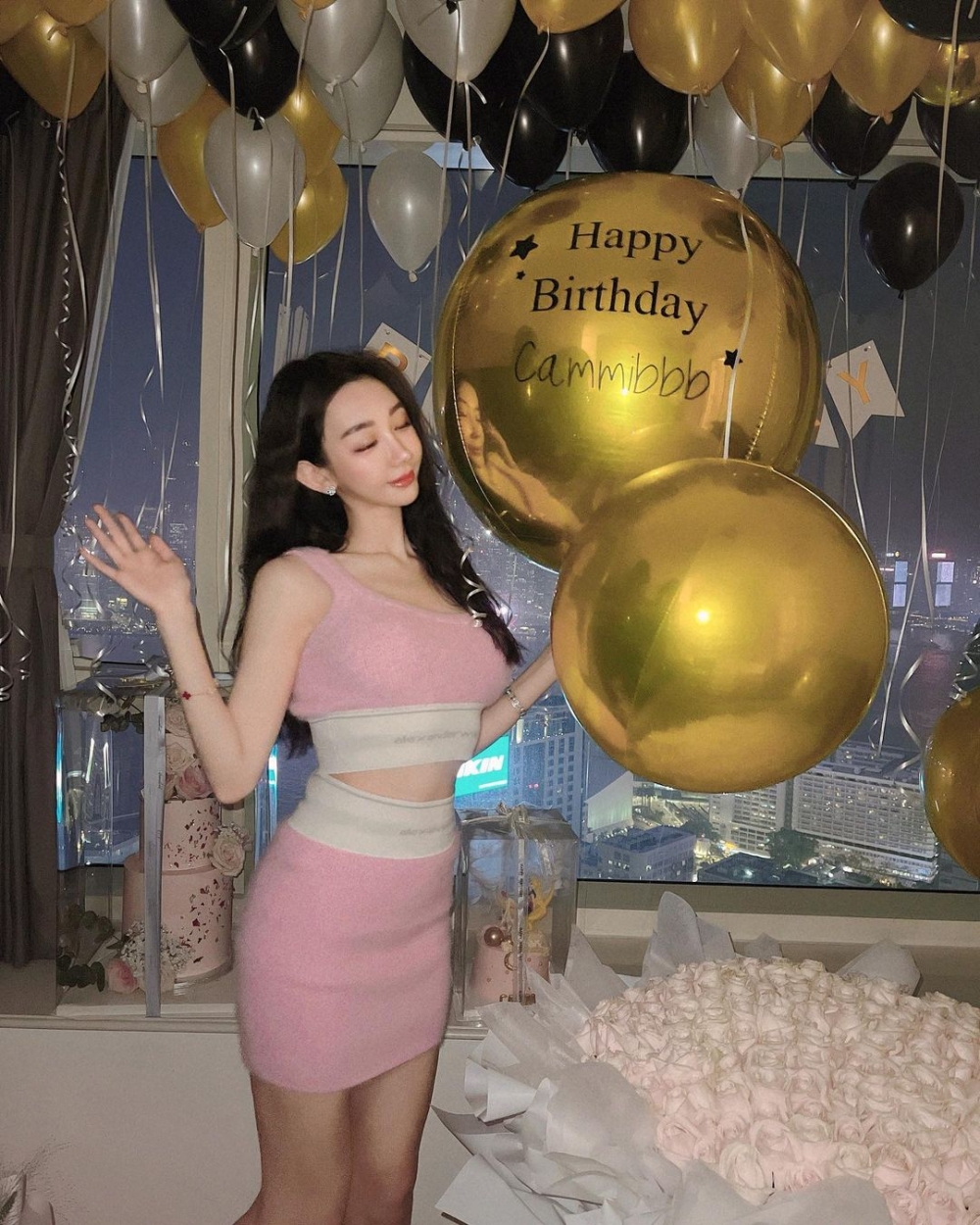 心情超靚嘅佢換套衫再影過～