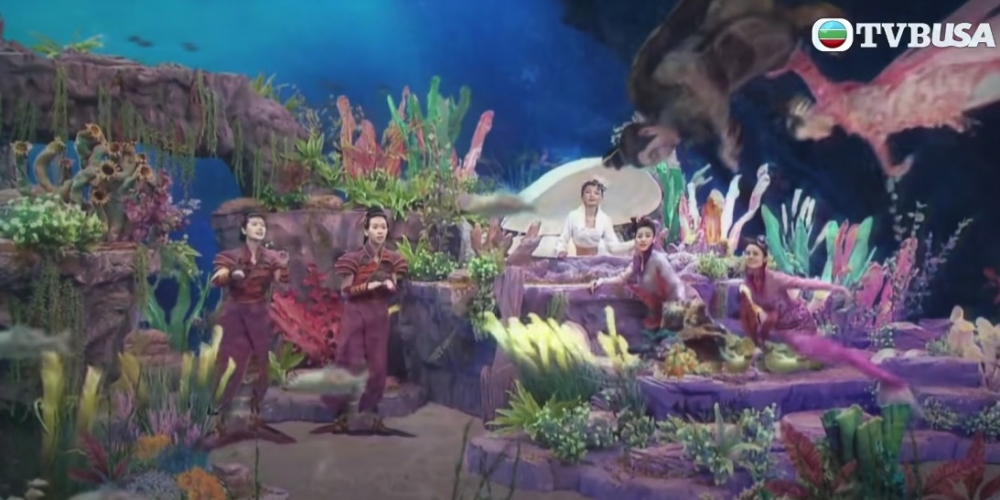 一去到拍海底嘅場面就變成搞笑片!