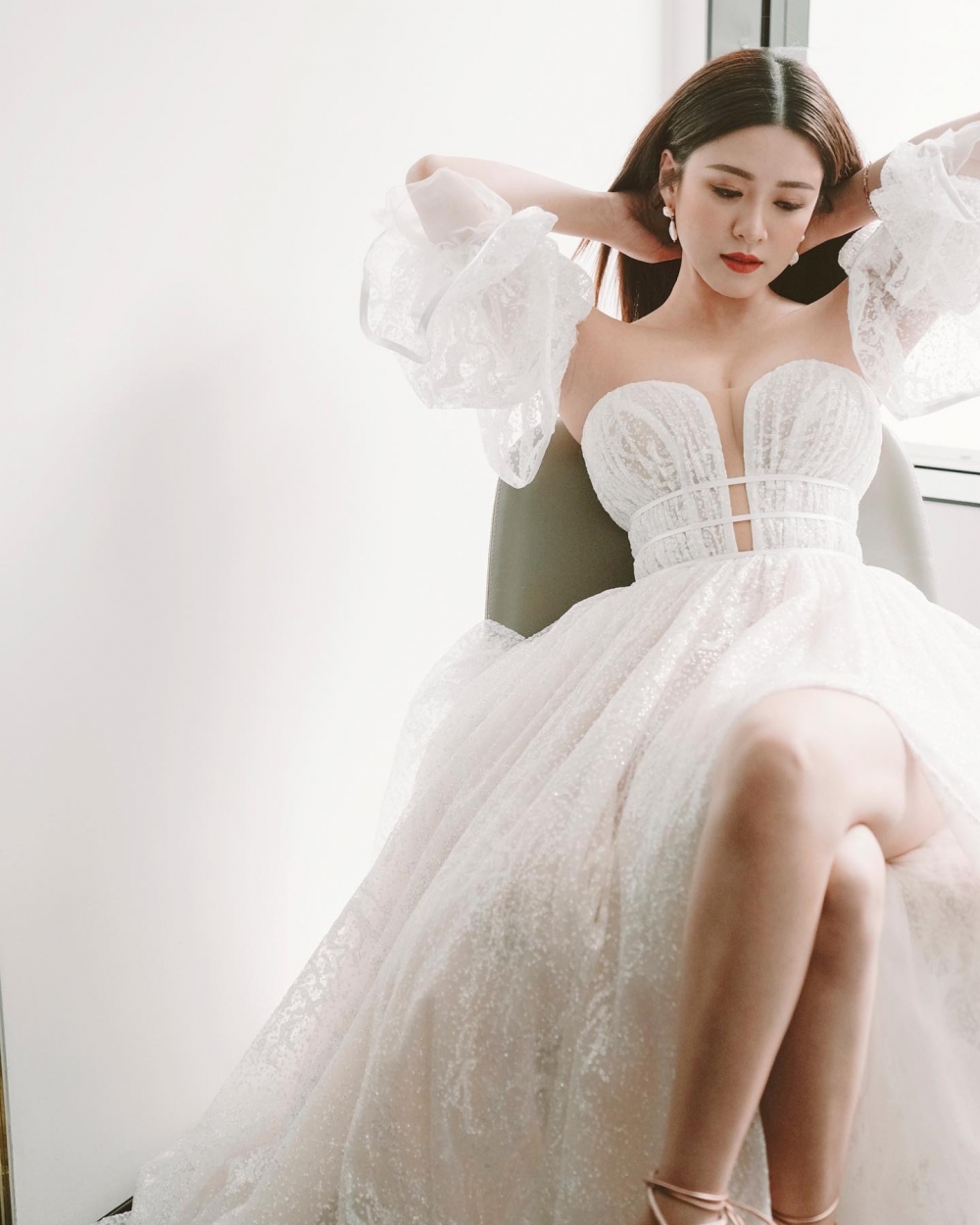 江嘉敏再po長髮舊照，好多粉絲都非常開心。