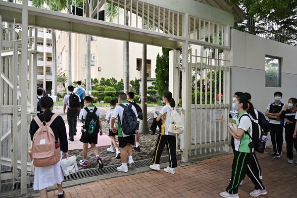 幼稚園、小學及國際學校於4月19日恢復面授課堂。