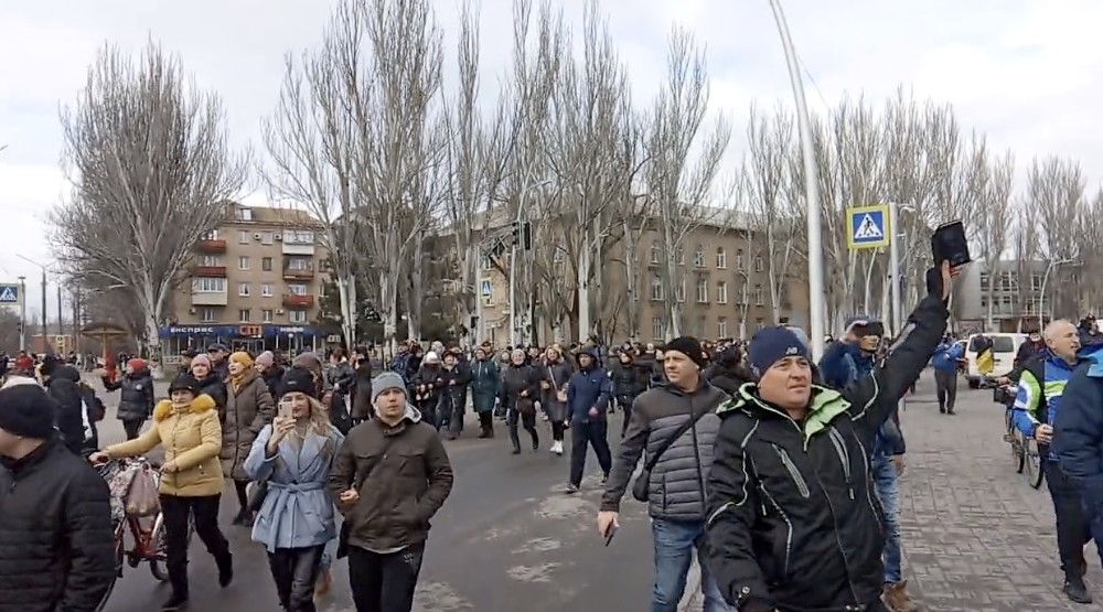 烏克蘭總統澤連斯基(Volodymyr Zelenskyy)日前宣布下令18至60歲男性公民禁止離開烏克蘭,好多民眾都留守。