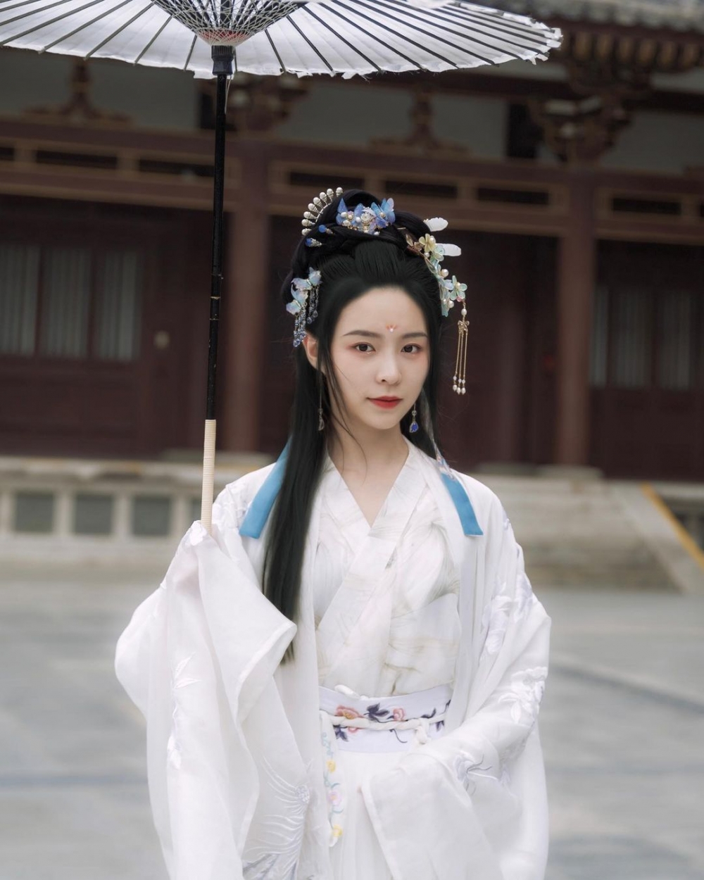 定居內地近兩年嘅莊錠欣仍未有突出嘅演藝作品，解約後未有參演電視劇、電影，亦未有推出過音樂作品