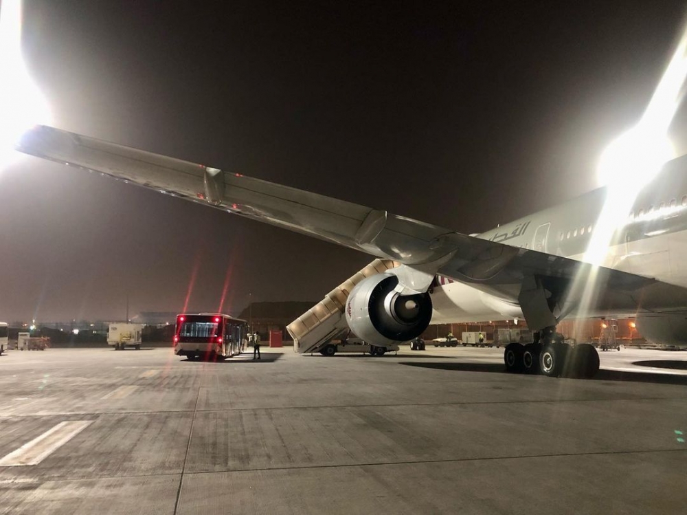 李根大尉上載了飛機跑道照