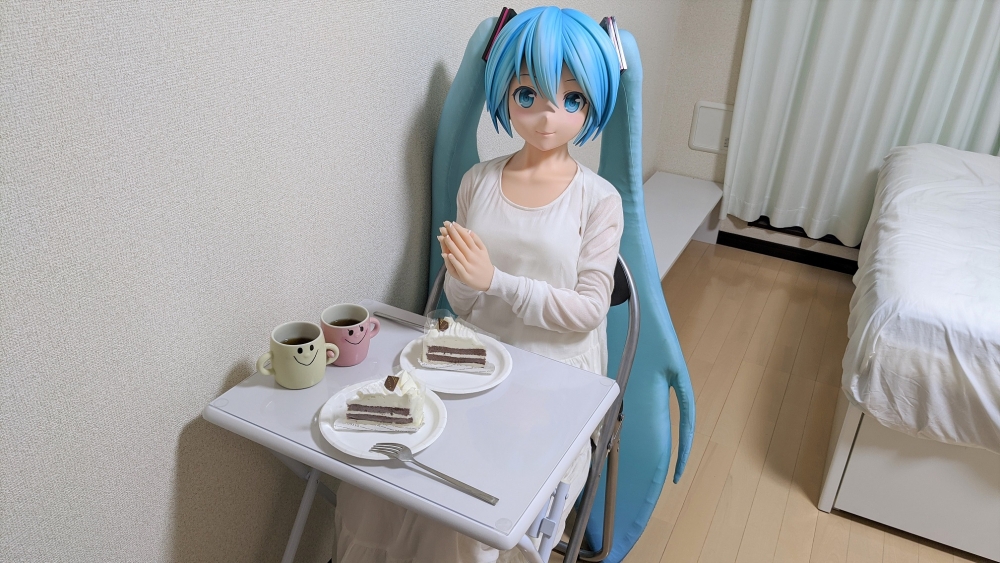 但近藤顯彥仍癡情表示對初音嘅愛未曾改變,希望有一天可以同妻子以任何形式重聚。