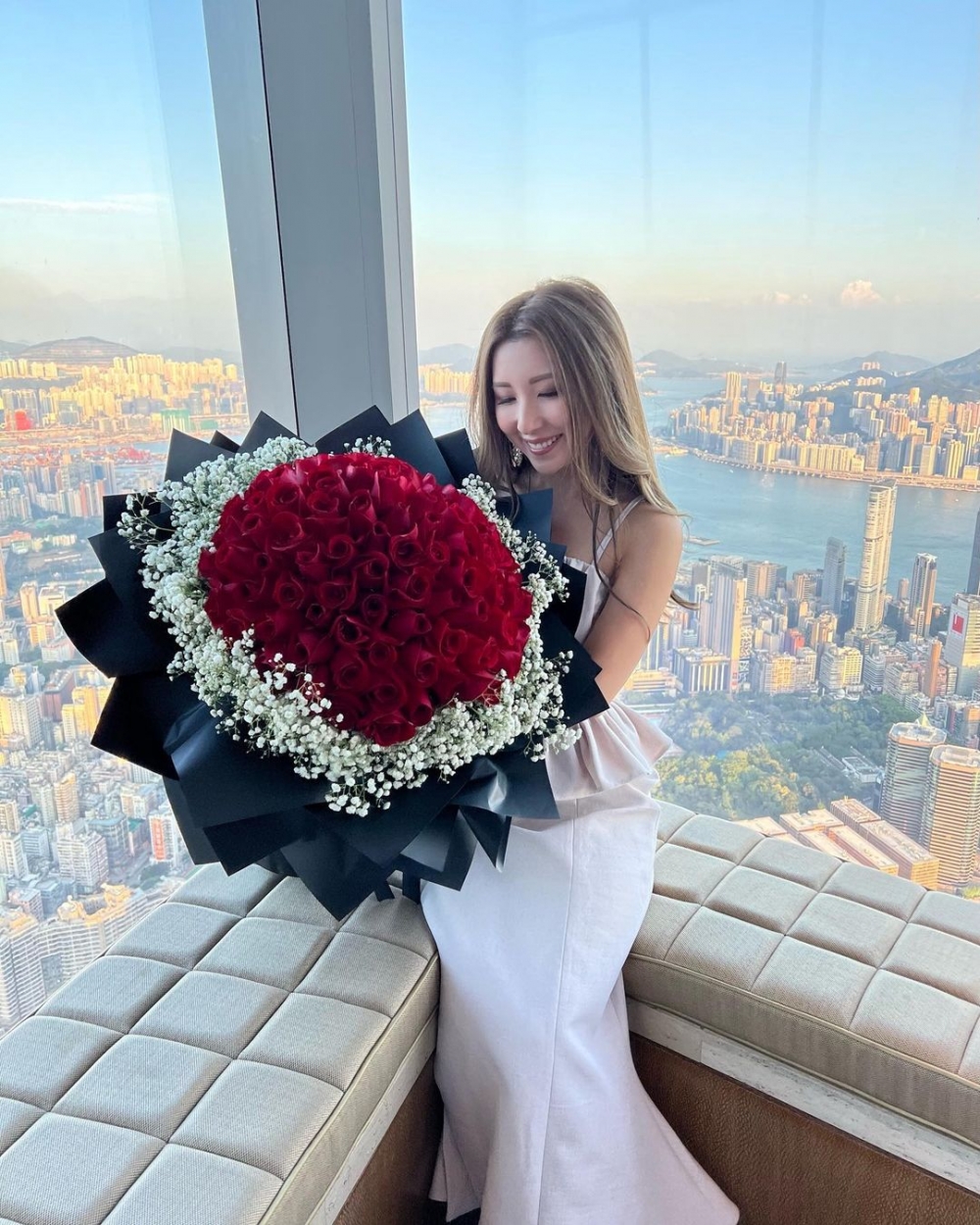 現年33歲嘅譚嘉儀入行11年，近年佢生活質素似乎提升唔少