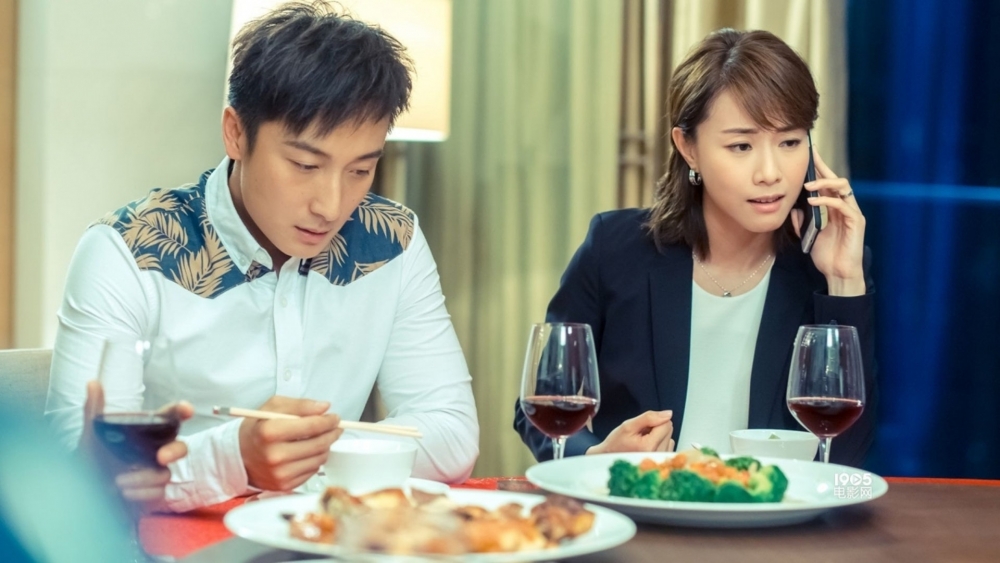 中學同學相約食飯聚一聚，其中一位女同學稱會帶埋佢老公出嚟，而且佢老公因為「好識食」同識好多餐廳，所以就由佢負責book枱。