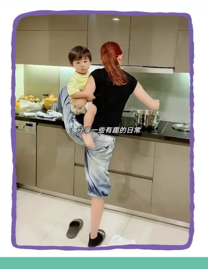 Ada早前分享了煮飯照,當中佢同時抱著兒子。