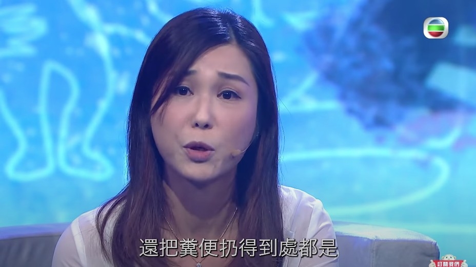 Stephenie憶述,兒子在公眾場所大便,更掉到周圍都係。