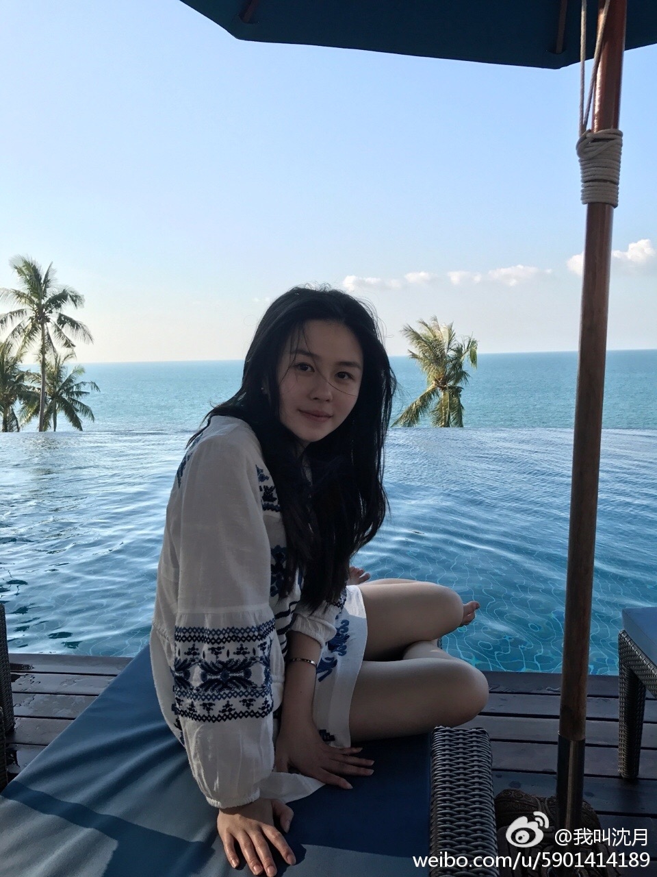 沈月對於被稱為「最美星二代」而感到感恩,人脈廣泛嘅佢亦嚇到唔少網民!