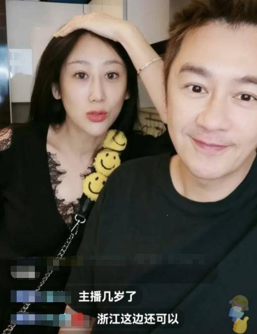 陳浩民早前曾在直播中展示煮了菜給家人。