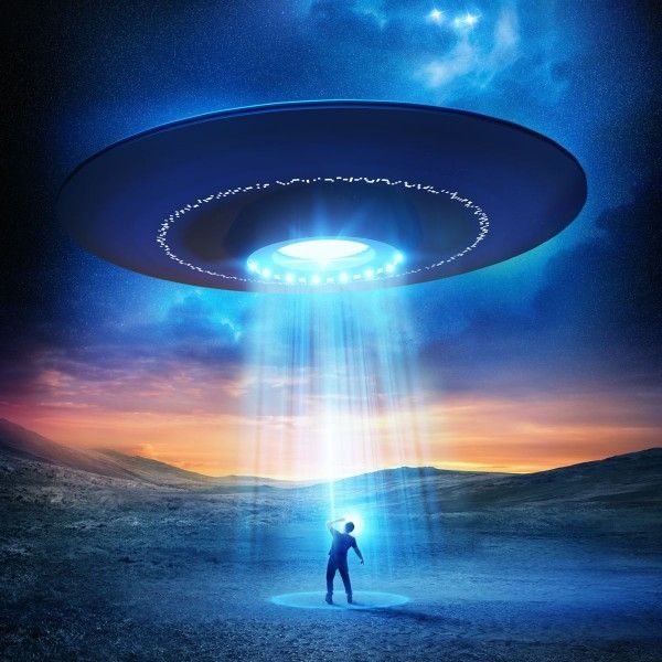 《太陽報》引述,美國國防部機密文件中有關UFO嘅案件!