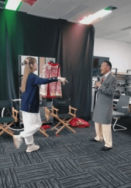 萬梓良表演前嘅彩排片段曝光!