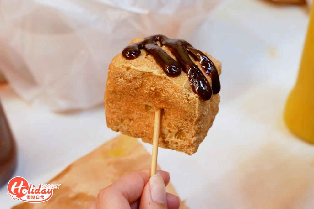 行近太子水渠道難免聞到陣陣臭味，並不是垃圾異味，而是由太子美味食店的馳名臭豆腐散發出來。臭豆腐曾被食家蔡瀾點名讚好，亦因為誇張的臭味被附近店舖投訴，可想像小店的臭豆腐出奇地「臭」！雖然小店屢經轉手，但仍留得住一班「臭味相投」的食客。 