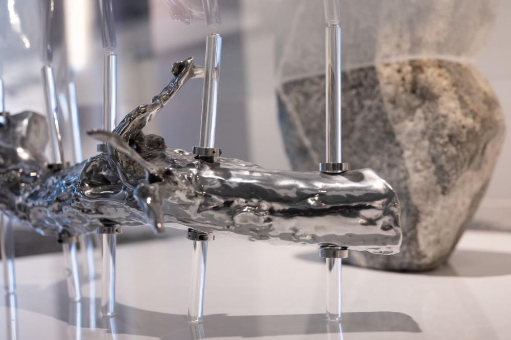 意思是指「中心點」,展區將會展示國際知名藝術家的作品,其中參展單位包括來自香港的「Novalis Art Design」、「JPS 畫廊」、「Touch Gallery」及釜山的「LEE & BAE」等。