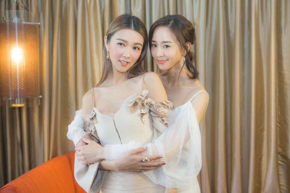 《閨蜜2》時Fiona五官精緻不少