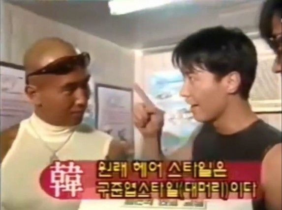 雖然語言不同,但有翻譯人員在場幫手,大家都玩得好開心。