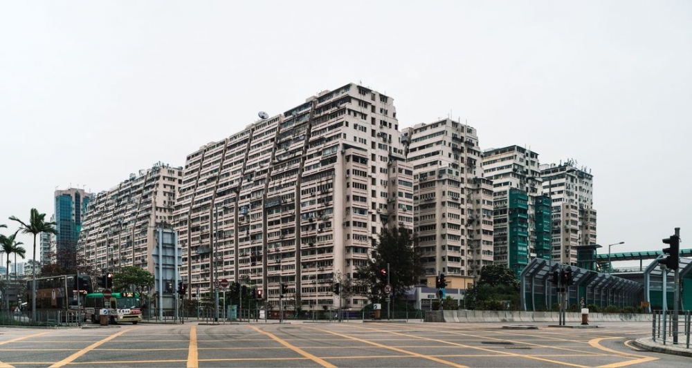 ，當中最令人關注的是計劃把位於佐敦道的「八文樓」納入「西九龍門戶綜合發展」。