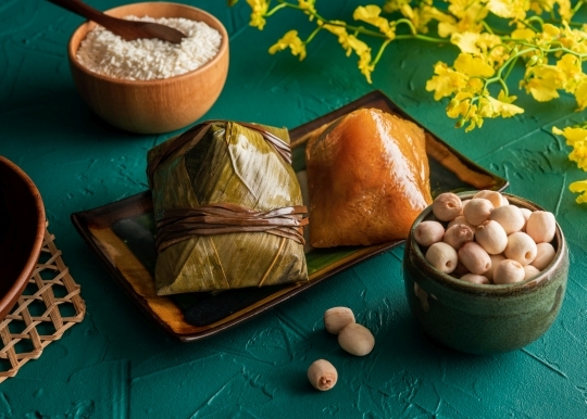 金黃蓮蓉梘水糭