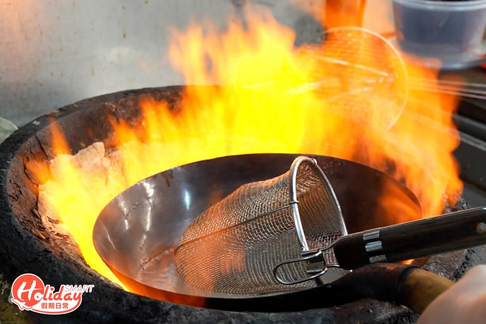 師傳用猛火烹調！