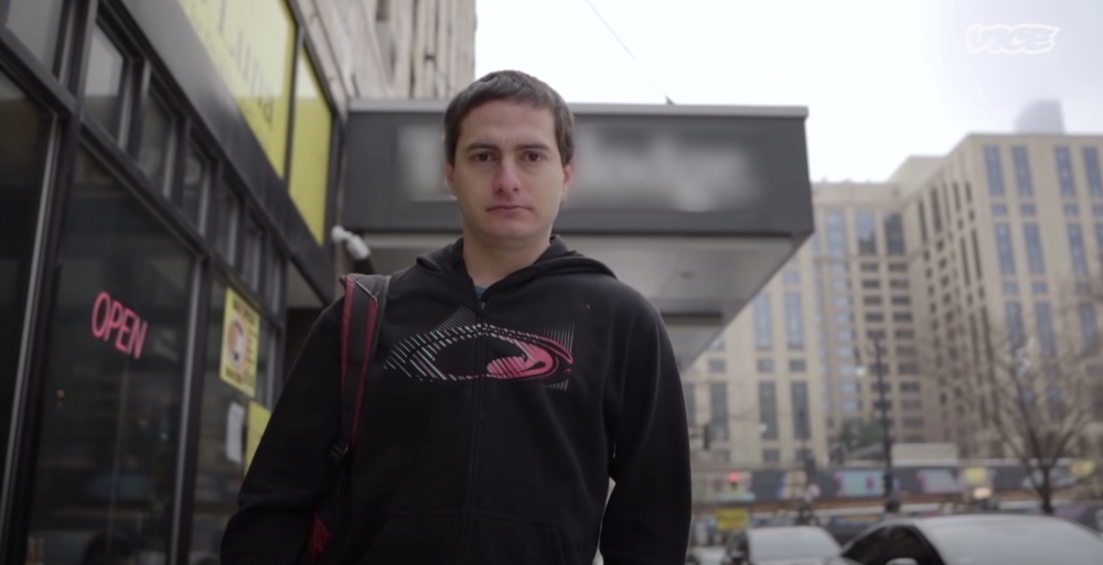 現時Kyle Gordy已經係55位小朋友嘅「爸爸」！