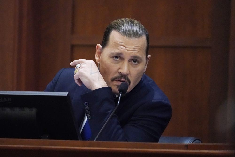 Johnny Depp形象插水,更被多部荷李活電影換角