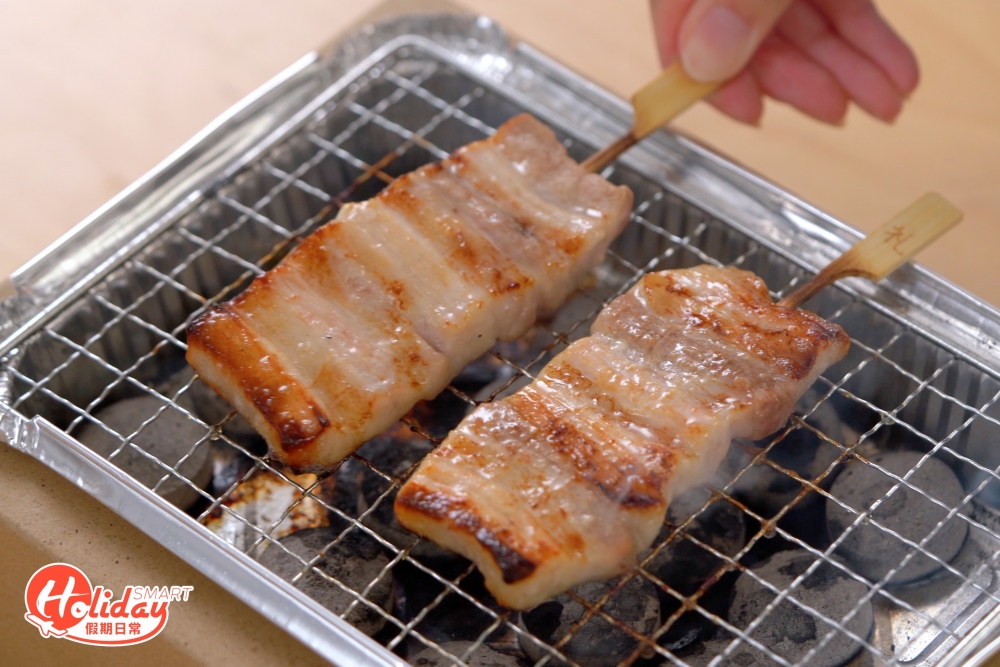 黑豚腩肉肥瘦分明,經炭火燒過更香口惹味,油脂四溢,肉質不會柴口夠Juicy。